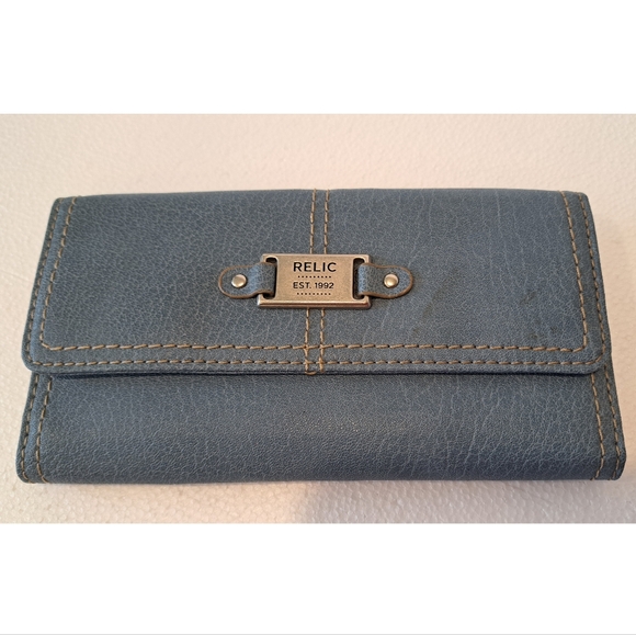 Relic Handbags - Relic Blue Wallet and Card Holder Set